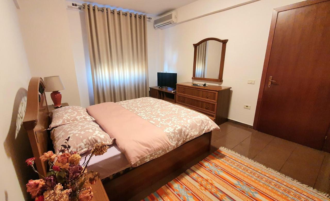 Star Apartment